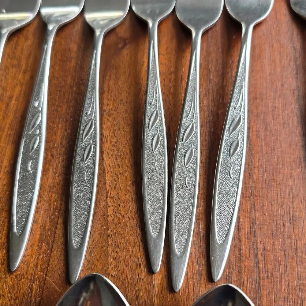 Vintage Oneida Royal Harvest Flatware WM Rogers Premier Stainless 29 Pcs MCM